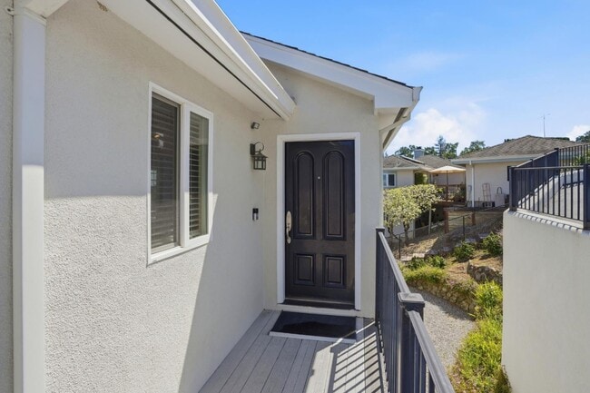 Building Photo - 531 Upland Rd