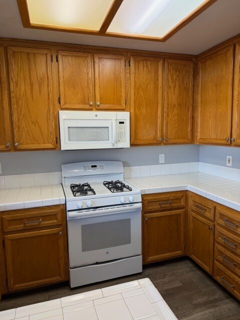 Building Photo - 1190 5th Ave