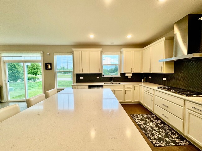 Building Photo - Newly Built 5-bedroom featuring luxe finishes and a spa-inspired master suite.