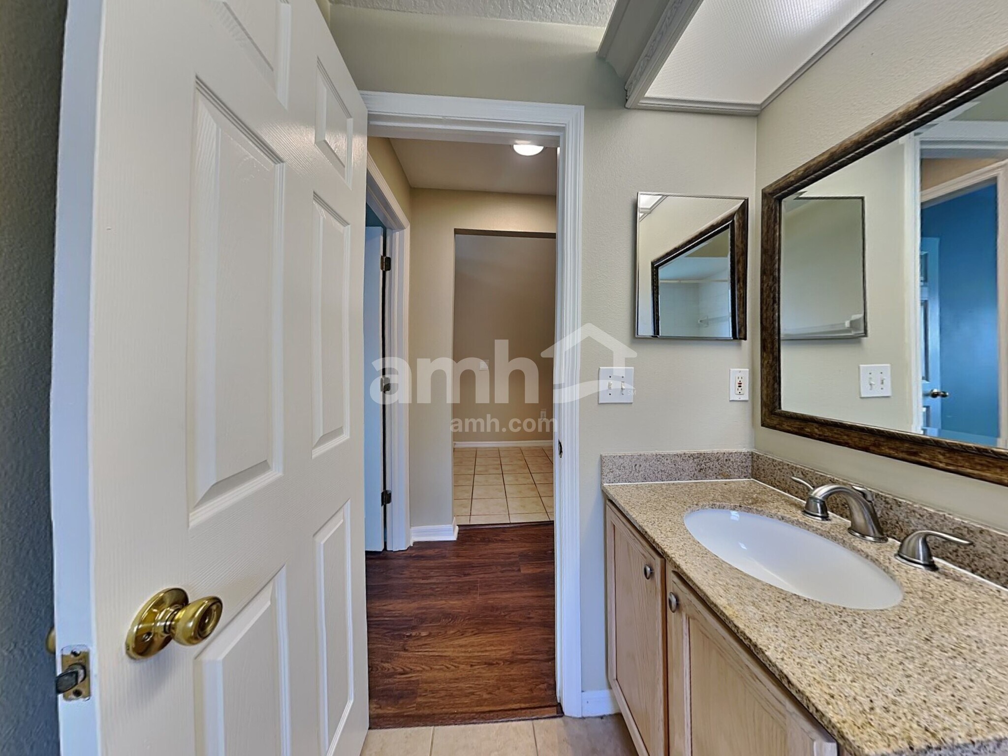 Building Photo - 27501 Sky Lake Cir