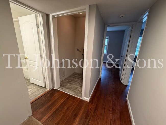 Building Photo - A Great Home Is Waiting For You!