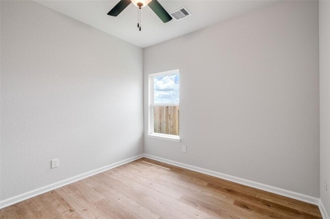 Building Photo - 32315 Clouser Minnow Ct