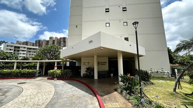 Building Photo - 990 Ala Nanala St