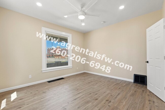 Building Photo - 1829 Broadway