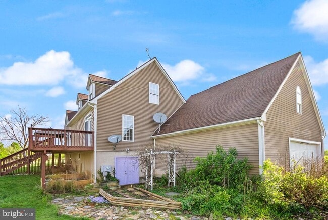 Building Photo - 943 Castle Rock Ln