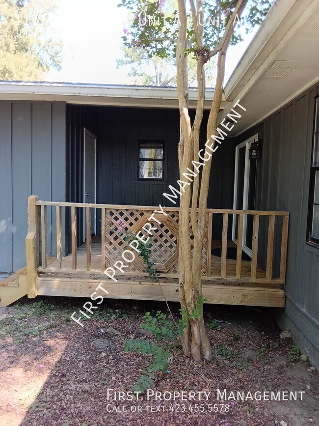 Building Photo - 1111 McBrien Rd