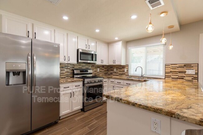 Building Photo - 30345 Pechanga Dr