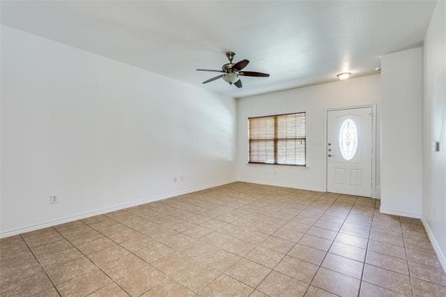 Building Photo - 1001 E College St