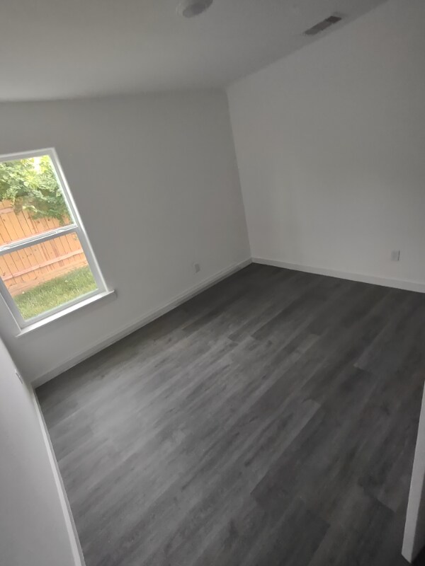 Building Photo - 5212 Ina St