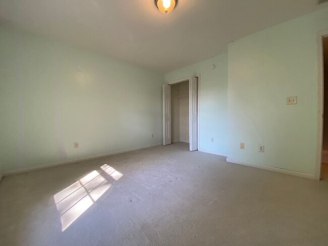 Building Photo - Available August 26th, 2026!