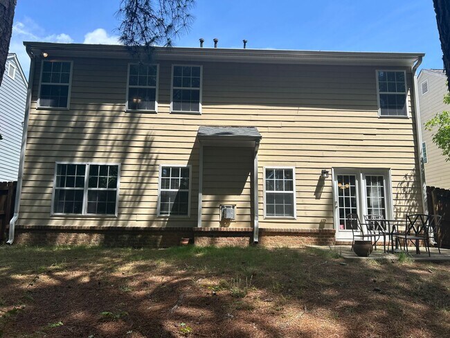 Building Photo - 4 Bedroom | 3 Bathroom Apex Home with Fenc...