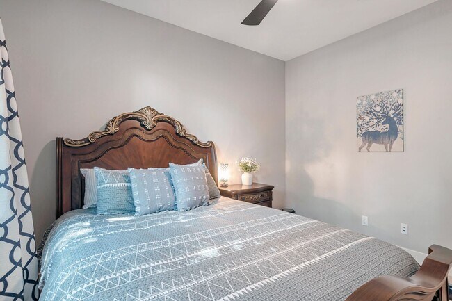 Building Photo - Fully Furnished 3BD/2BA Home with Solar – ...