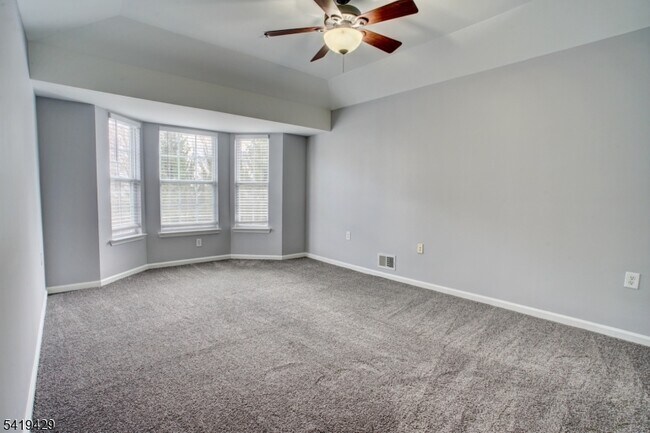 Building Photo - 15 Conover Terrace