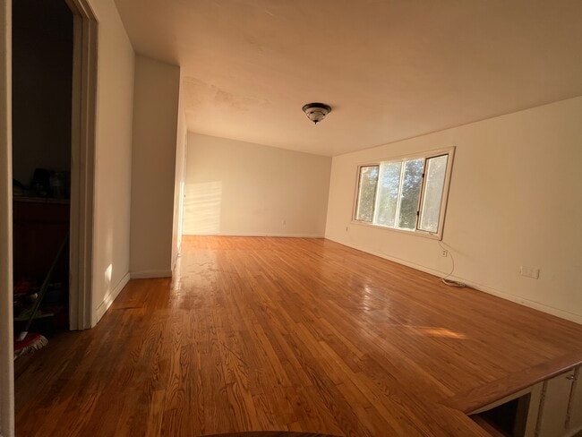 Building Photo - 2 Water Tower Rd