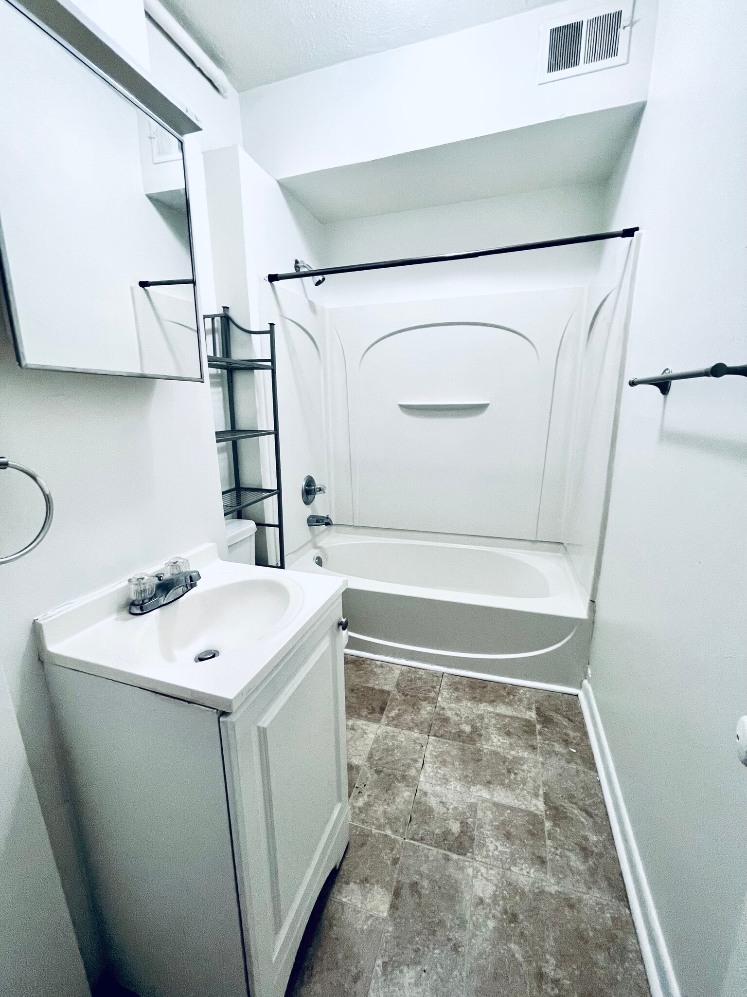 Building Photo - 307 Woodbine St