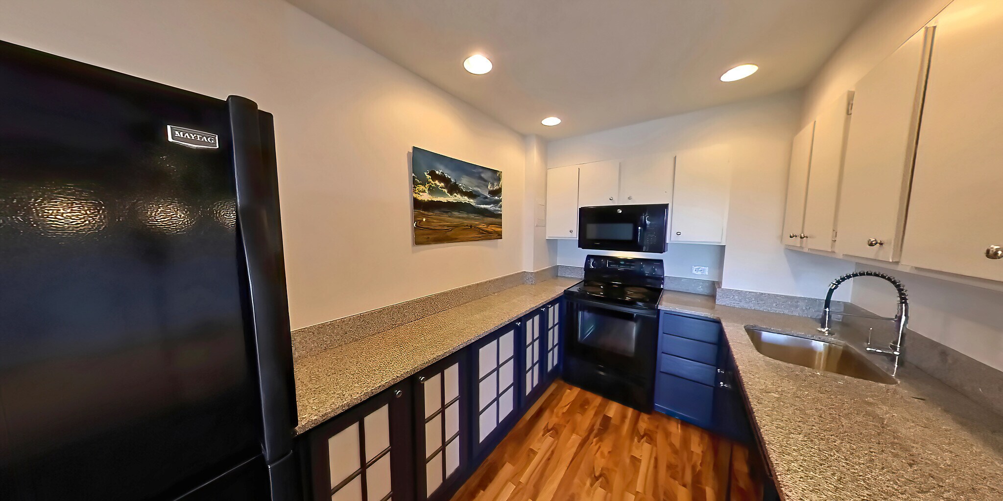 Lots of cabinets in galley kitchen - 480 S Marion Pky