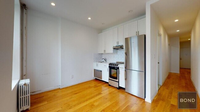 Primary Photo - 314 E 91st St