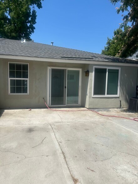 Building Photo - 6832 Butler Ct