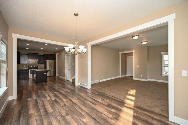 Building Photo - 13078 S Elm Hollow Ct
