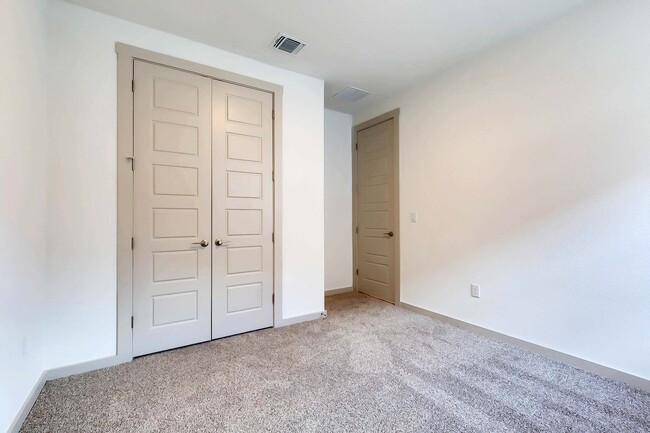 Building Photo - 408 Tinto St