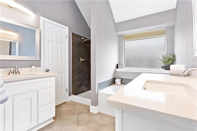 Building Photo - 8203 Miller Falls Dr