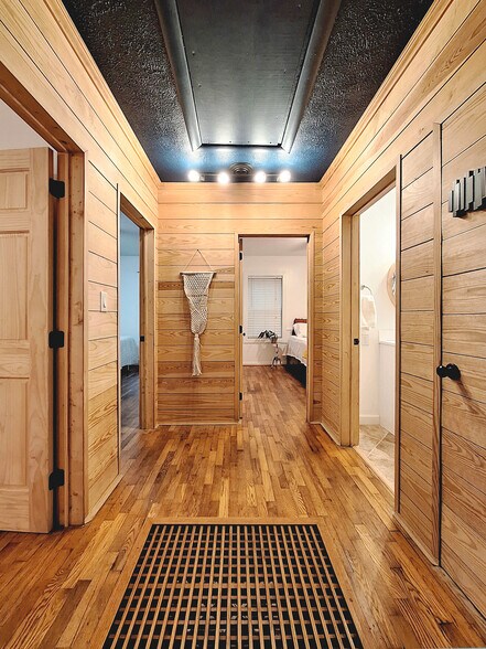 Building Photo - 4125 Peachtree Ave