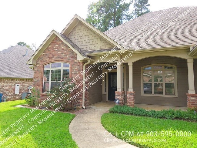 Building Photo - 807 Rugby Ln