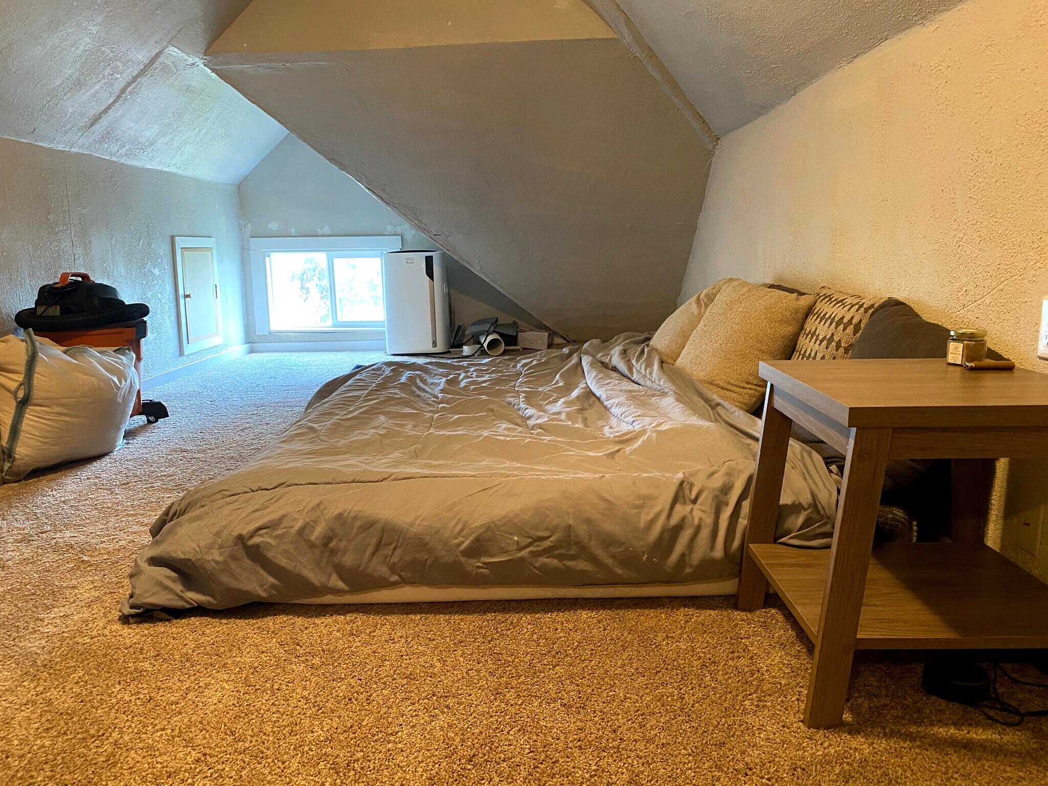 3rd floor area perfect for third guest room - 1812 S L St