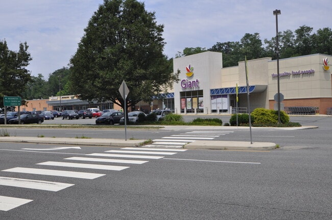 Shopping are Giant, Starbucks - 3000 Spout Run Pkwy