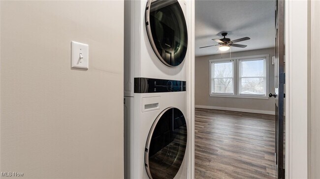 Building Photo - 13134 Pine Rd NE