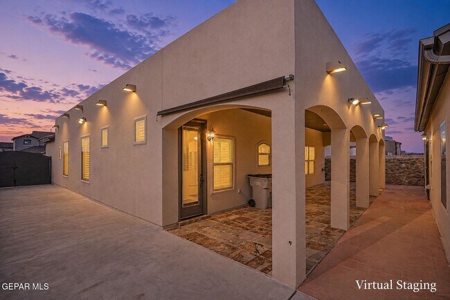 Building Photo - 14900 Tierra Crystal Ave