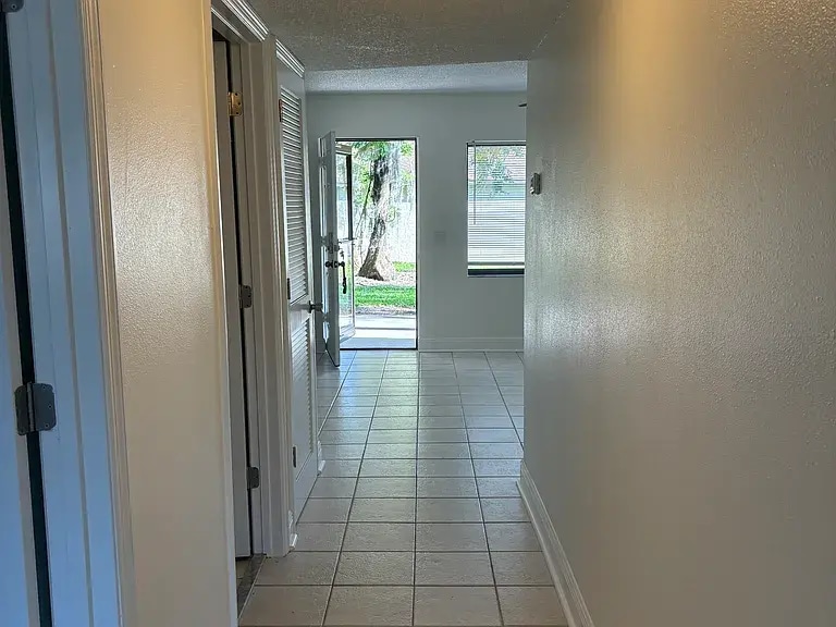 Hallway & Laundry - 1601 Big Tree Rd