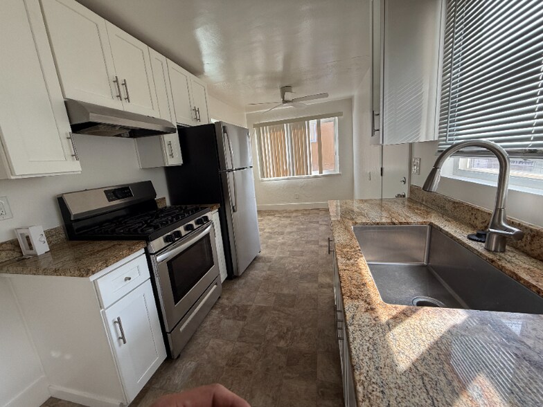 Building Photo - 1327 Ashby Ave