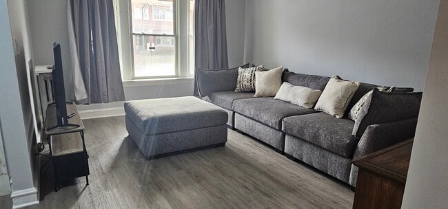 Building Photo - 7712 S Carpenter St