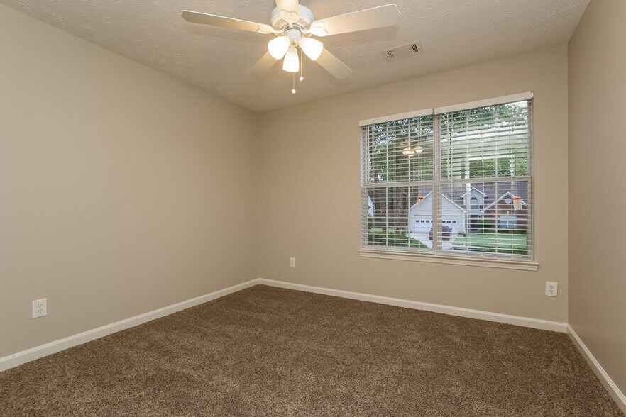 Building Photo - 2350 Larpent Ct