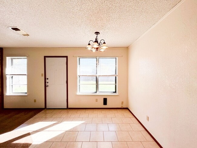 Building Photo - Available NOW!!!! Gorgeous 1 story, 3 bedroom, 2 bath, 2 car garage home with garage door opener....