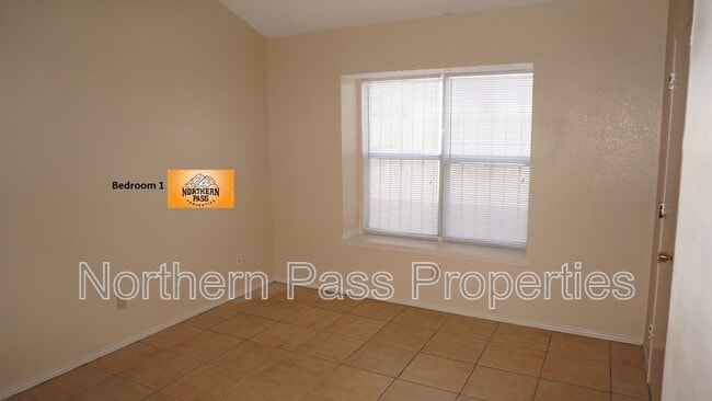 Building Photo - 6069 Bridalveil Dr