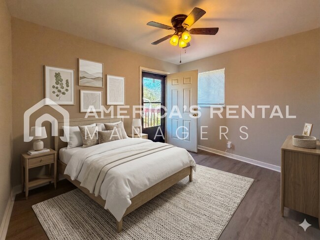 Building Photo - Updated Home for Rent in Birmingham, AL - Just minutes from Oxmoor Road!