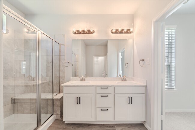 Building Photo - 10323 Birch Peak Dr
