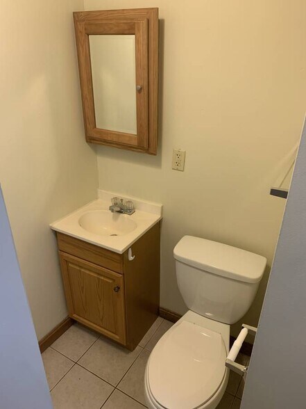 Building Photo - 96 Nichols Ave