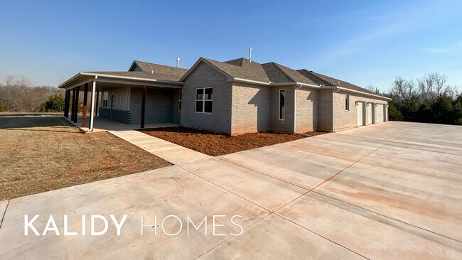 Building Photo - 17640 Natalie Ct