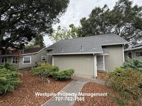 Building Photo - 714 I St
