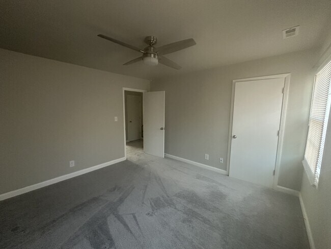 Building Photo - 1434 Dover Rd