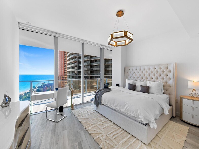 Building Photo - 2200 N Ocean Blvd