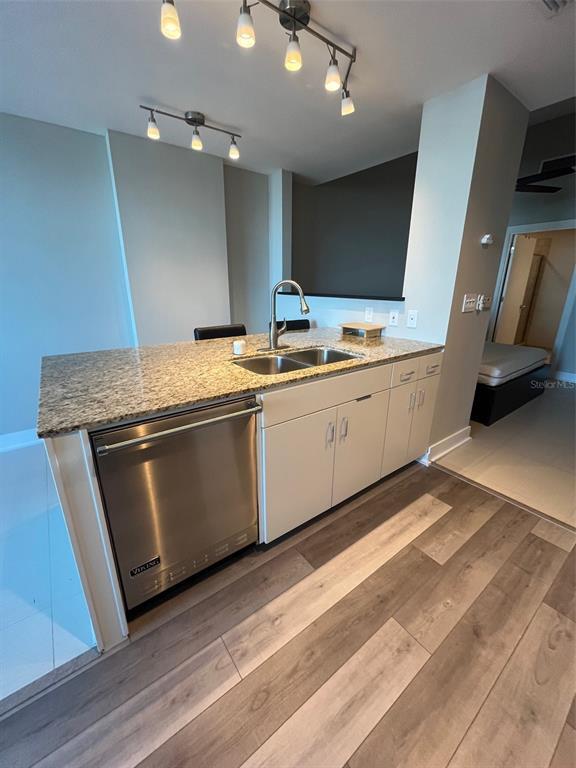 Building Photo - 1208 E Kennedy Blvd