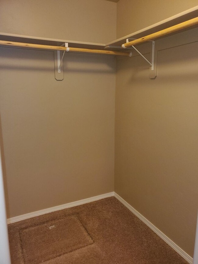 Building Photo - Charming and conveniently located in Nampa 3 bedroom, 2 bath home