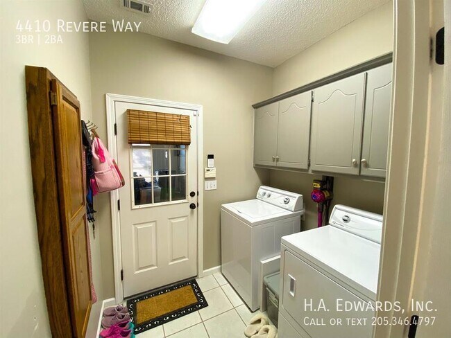 Building Photo - 4410 Revere Way