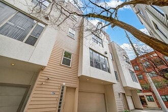 Building Photo - 724 Ruthven St
