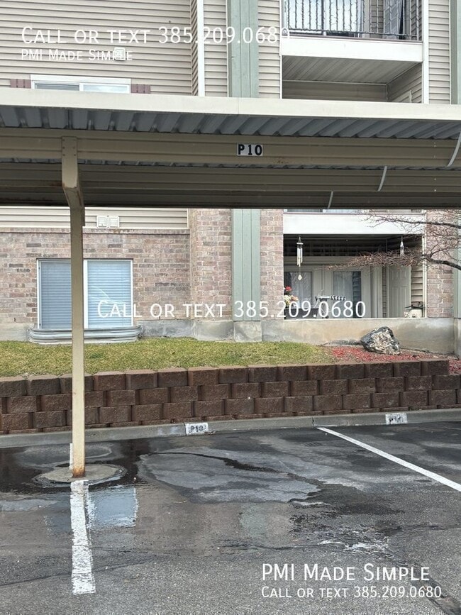 Building Photo - 3371 E Ridge Rte Rd