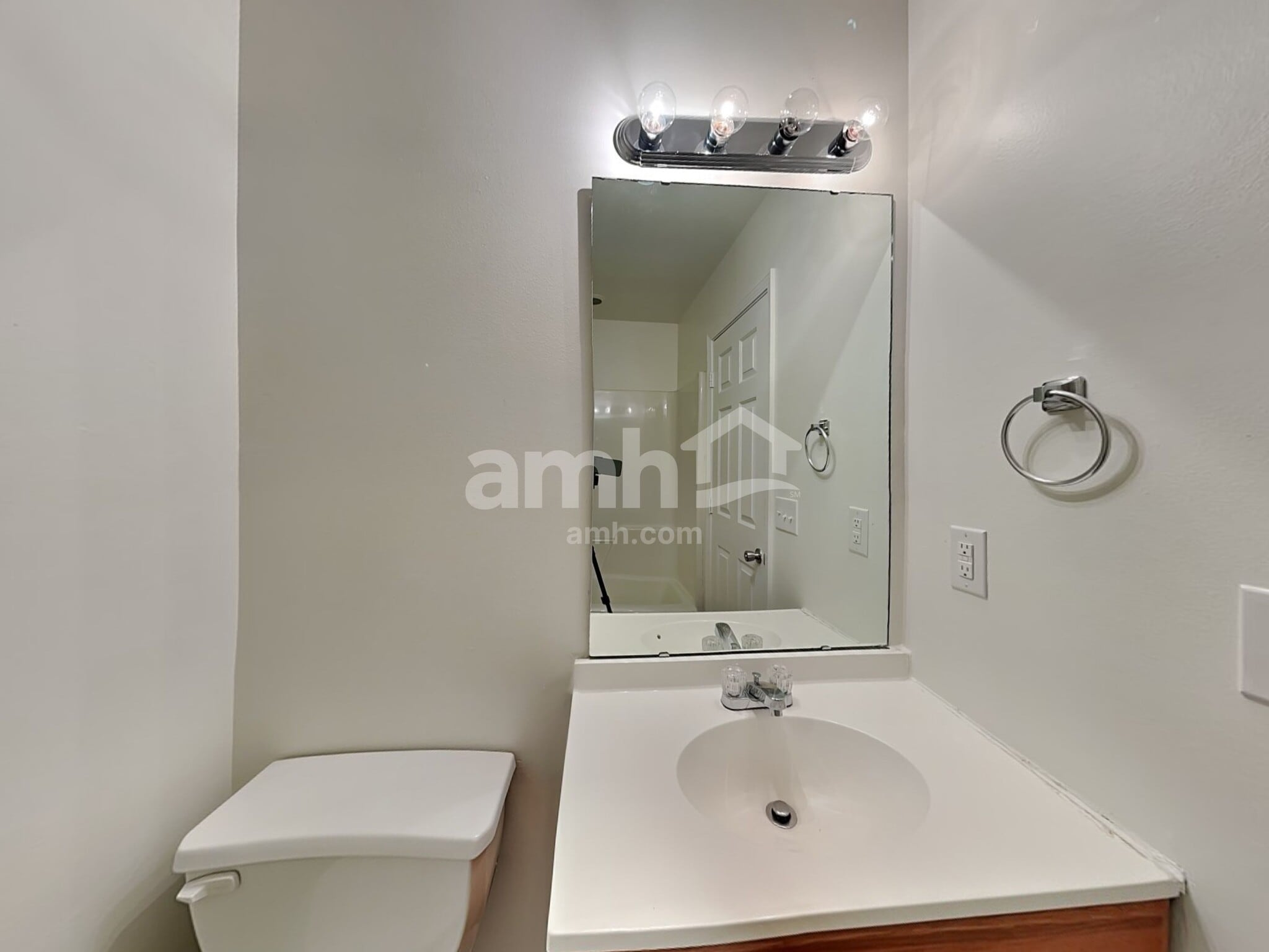 Building Photo - 108 River Watch Dr